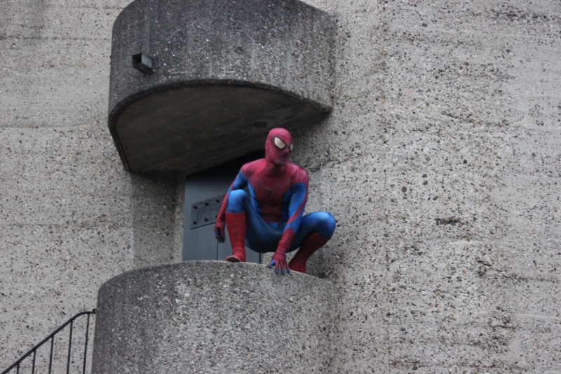 Spiderman auf der Kirche im Kinderdorf