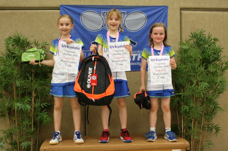 Fanny Gieseke (3.), Lucy Lehmann (1.) und Maike Iffland (2.)